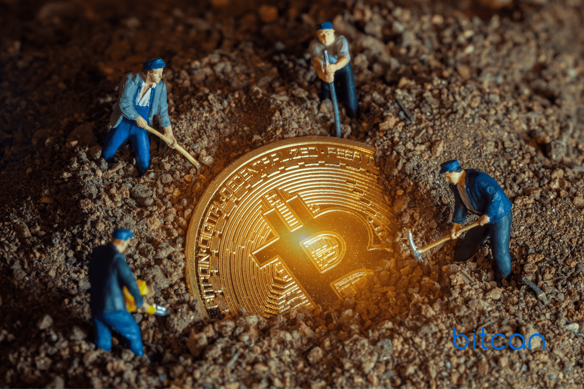 Górnicy bitcoina blisko rekordowych zarobków. 40-48 mln dol. dziennie we wrześniu